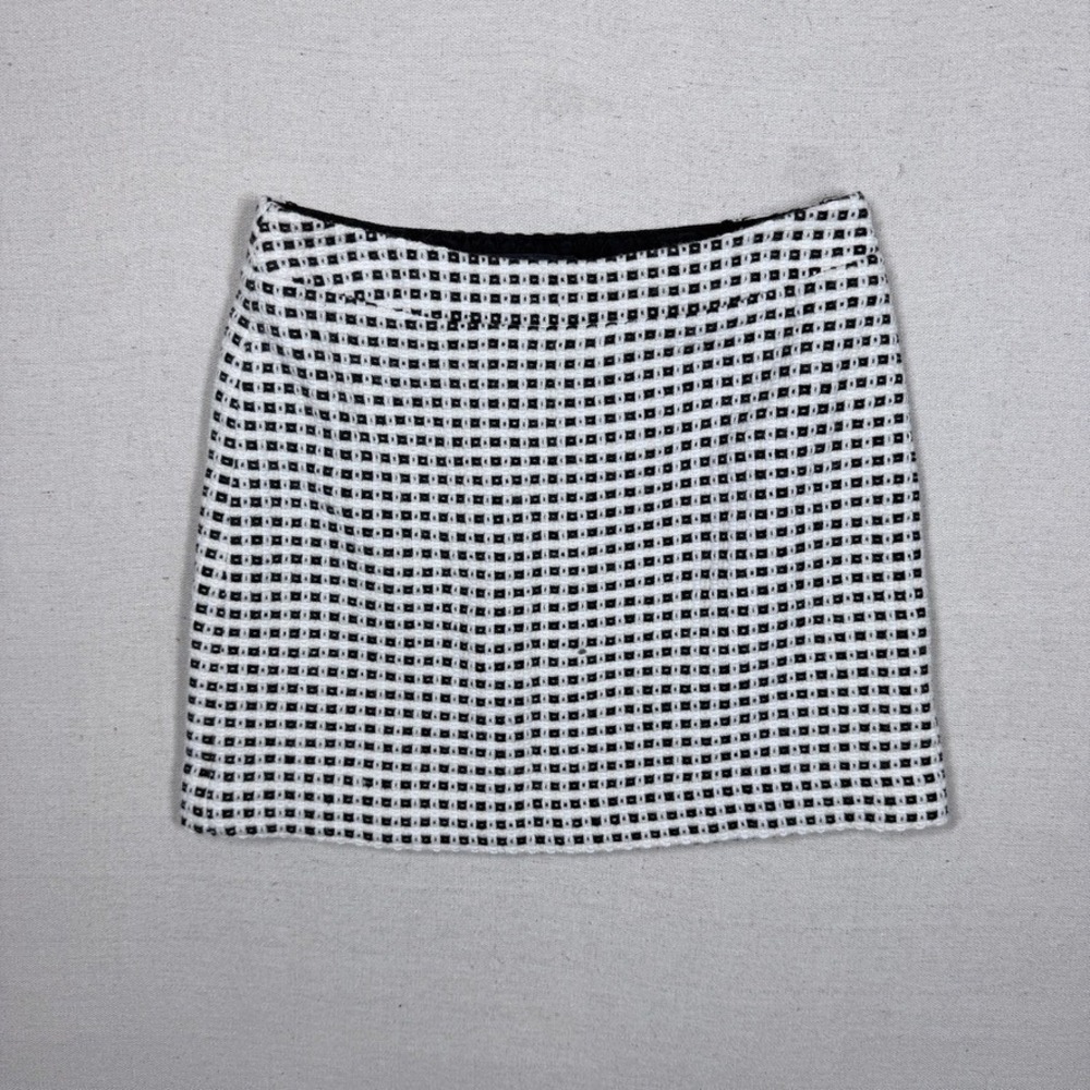 Banana Republic Black White Geometric Mini Skirt Size 0 Tweed Textured Grid - Picture 2 of 5